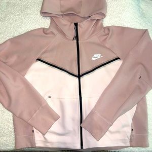 Nike Tech Fleece